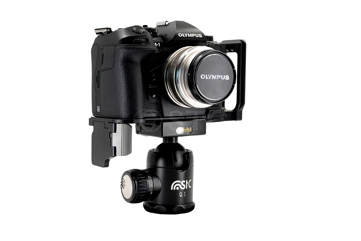 Folding Grip for Olympus OM SYSTEM OM-1 - Image 18