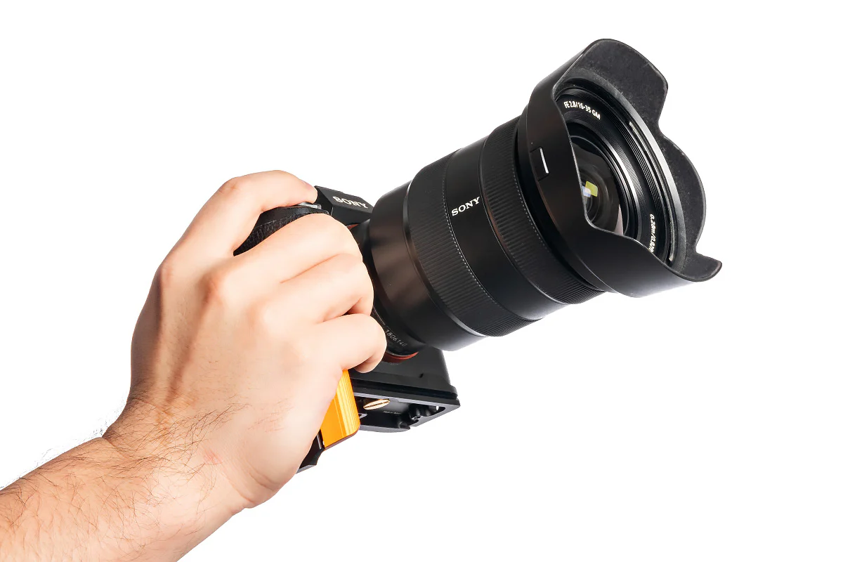 Folding Grip for Sony A7 / A9 series and A1 cameras - Image 9