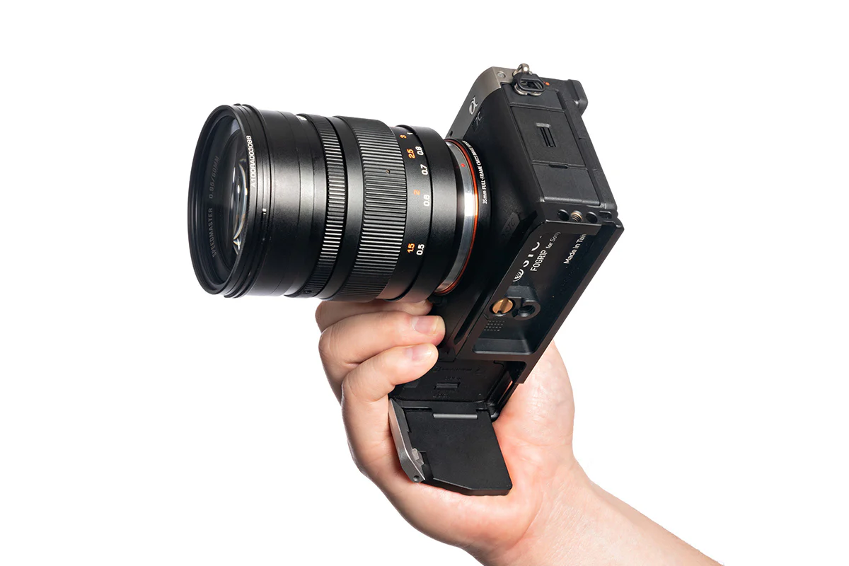 Folding Grip for Sony A7C / ZV-E1 - Image 4