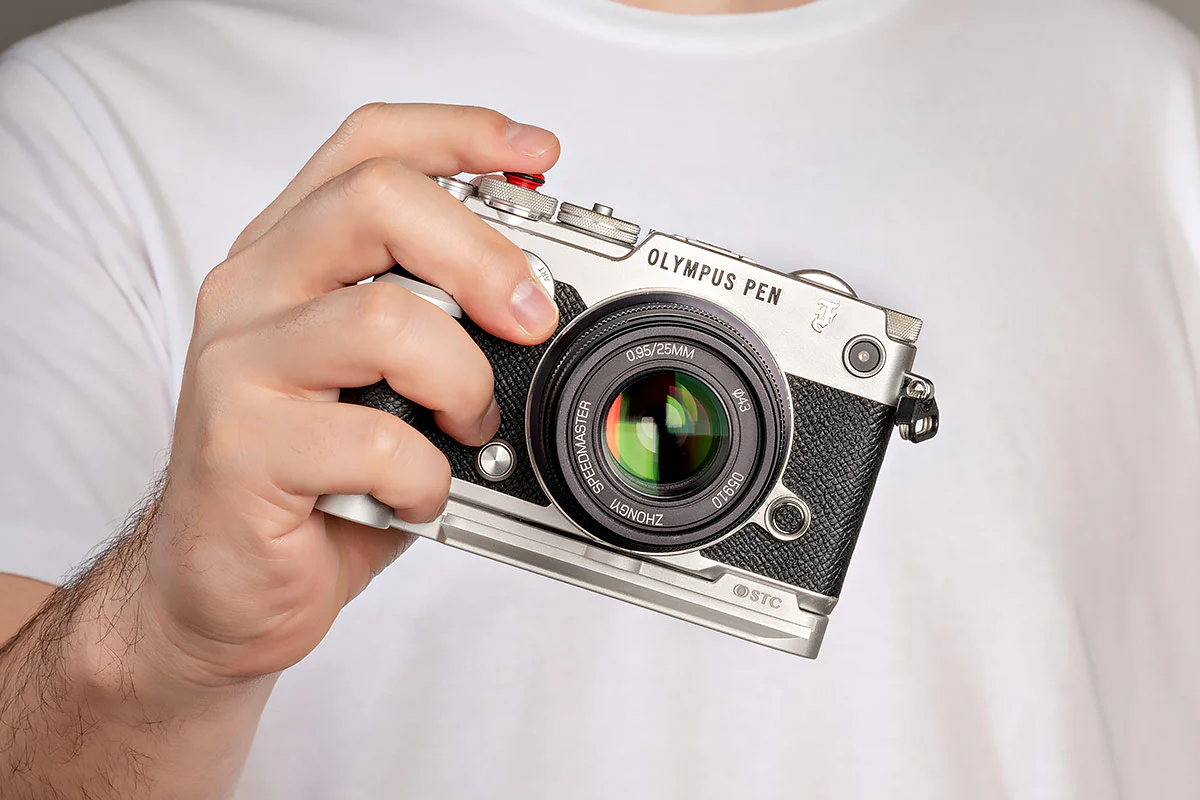 STC Retro Handgrip for Olympus PEN-F - Image 4